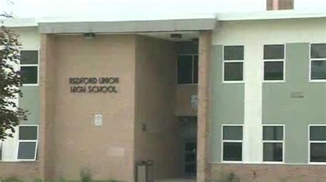 Redford Union High School closed due to threats