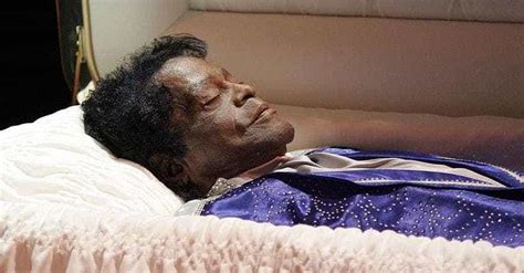 Photos of Famous Dead Bodies | Celebrity Open Casket Funerals