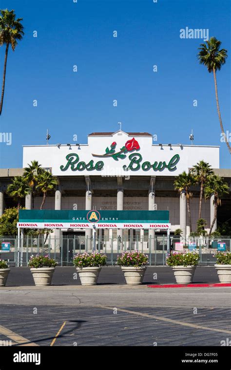 The Rose Bowl in Pasadena California Stock Photo - Alamy