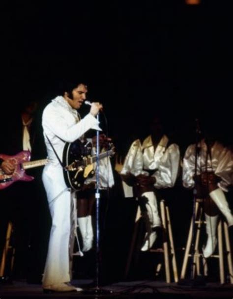 ELVIS LIVE ON STAGE IN 1970 | Elvis presley, Elvis in concert, Elvis