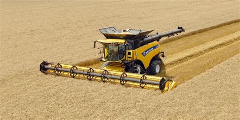 New Holland launches the world's most powerful combine harvester