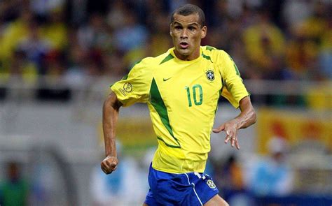 rivaldo. Camp Nou, Soccer News, Sports News, Ronaldo, Fifa, Reggae Boyz ...