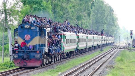 Extreme Overcrowding on Bangladeshi Train during Eid Festival- Drutojan ...