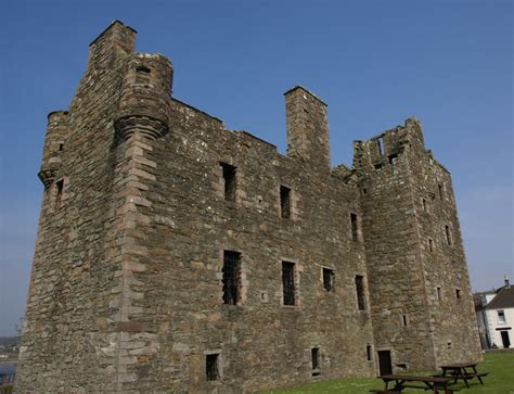 MacLellan's Castle, Dumfries & Galloway | WhichCastle.com