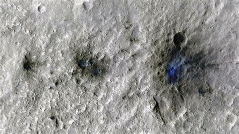 On Mars, NASA detects fresh new impact craters from space rocks | Mashable