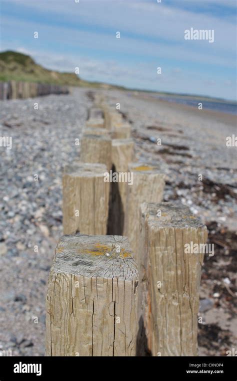 Beach groins hi-res stock photography and images - Alamy