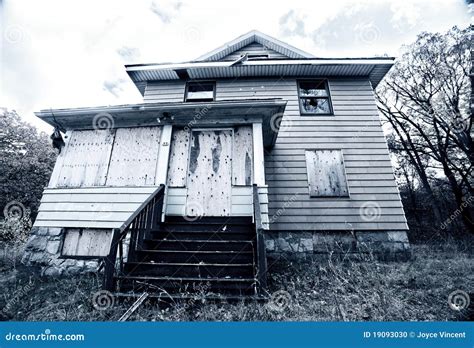 A Boarded Up, Abandoned House Stock Photo - Image: 19093030