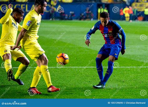 Neymar Plays at the La Liga Match between Villarreal CF and FC ...