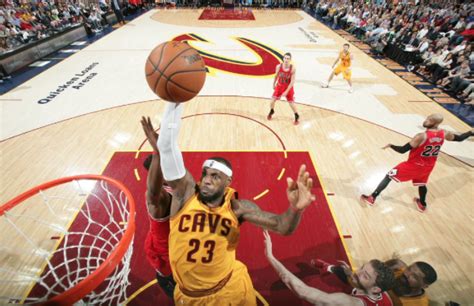 LeBron Posterizes Jimmy Butler With Sick Dunk (Video) - BlackSportsOnline