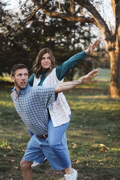 This Couple’s ‘Awkward’ Engagement Photos Are Everything | Funny ...