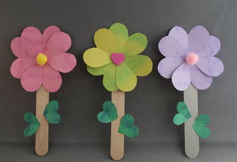 flower craft | The idea for this post started with a flower project by ...