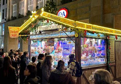 Visiting Munich's Marienplatz Christmas Market - Road Unraveled