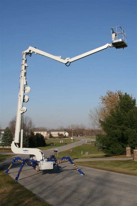 Renting a Cherry Picker Man Lift 2023 - Innovative Reach Manlift Rentals