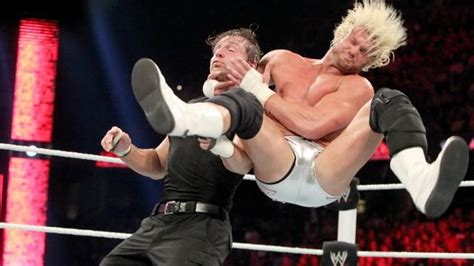 Dolph Ziggler vs. Dean Ambrose: photos | Dolph ziggler, Wwe fighting ...