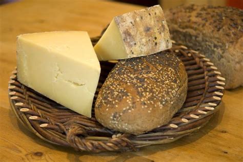 Lincolnshire Poacher Cheese Selection