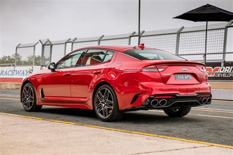 2021 Kia Stinger GT performance review | CarExpert