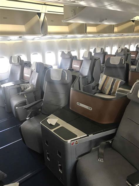 Lufthansa First Class Review: 747-800 + First Class Terminal (FRA-EWR): $372 + 70,000 Points