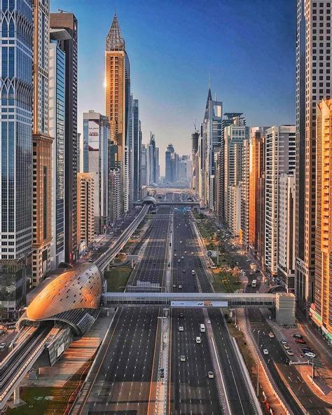 Sheikh Zayed Road, Dubai, UAE. : r/CityPorn