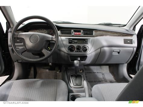 2003 Mitsubishi Lancer ES Dashboard Photos | GTCarLot.com