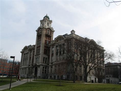 File:Lyman Hall, Syracuse University.JPG - Wikipedia