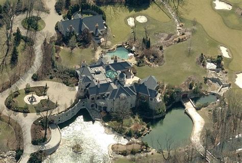 Papa John Schnatter's $600 Million Fortune Bought This Insane Mansion ...