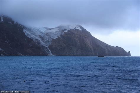 Pictured: Bouvet Island, the world's most remote island - ReadSector