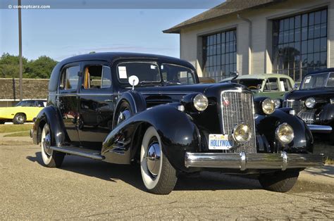 1937 Cadillac Series 90 V16 Images. Photo 37-Cadillac_V16-Custm_Imprl-DV-08_RMM_005.jpg