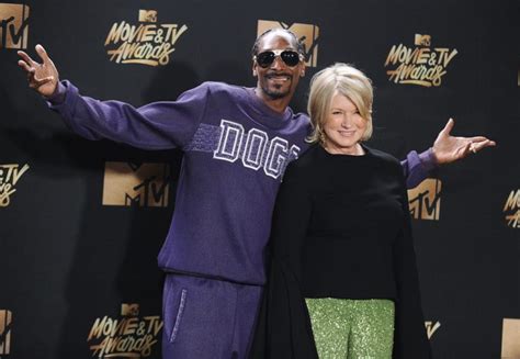 Snoop Dogg, Martha Stewart Star in Hilarious New Ad