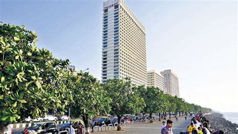 Exclusive: 94 trees to go for Nariman Point-Cuffe Parade sea-link | Mumbai news - Hindustan Times