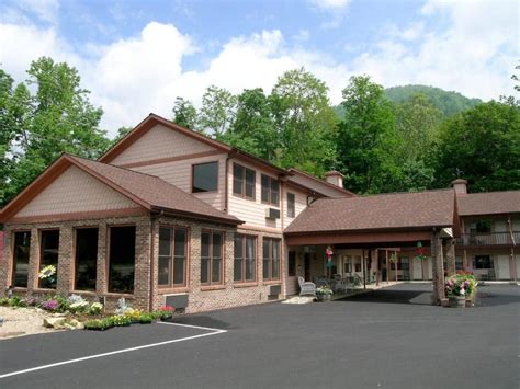 Jonathan Creek Inn Villas, Maggie Valley, NC - Booking.com