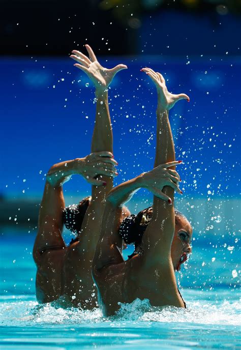 Just 44 F*cking Flawless Synchronized Swimming Photos | Synchronized ...