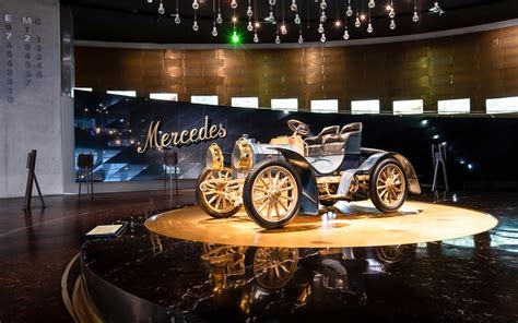 Mercedes Benz Museum Tickets: Stuttgart Sehenswürdigkeiten