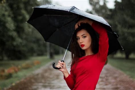 Rainy Day Outfit: Stylish Outfits to Embrace the Drizzle