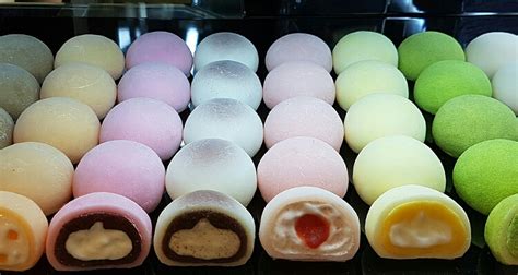 Mochi: the traditional Japanese rice cake that has the potential to kill! - Sugar Zam