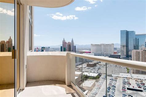 Signature At Mgm Grand One Bedroom Suite | www.resnooze.com