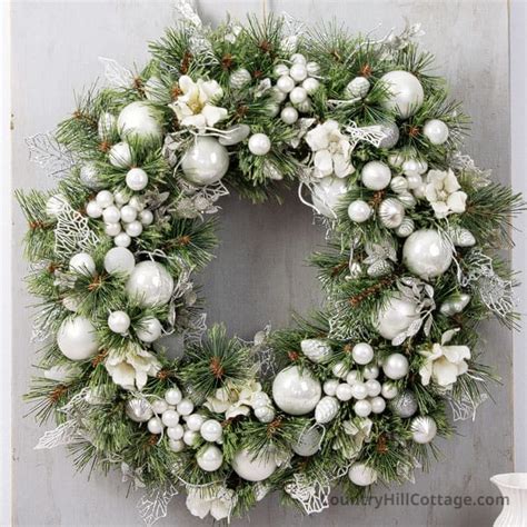 White Christmas Wreath