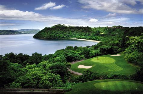 Four Seasons Golf Club, Peninsula Papagayo, Costa Rica - Albrecht Golf Guide