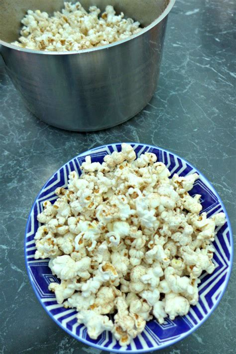 Best popcorn for low carb diet - Easy Keto Living