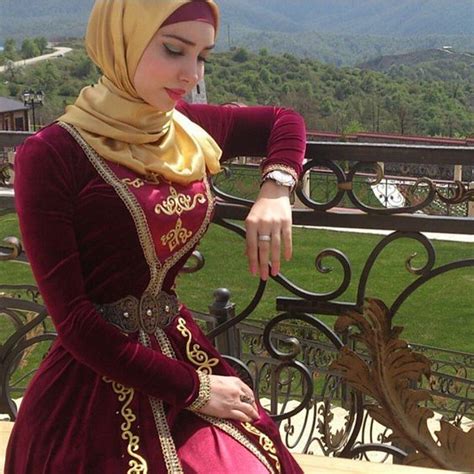 Chechen in traditional outfit Hijab Style Dress, Modest Fashion Hijab ...