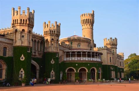 Architectural Highlights of The Bangalore Palace – The Talkative Man