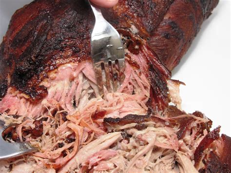 File:Pulled pork while pulling.JPG - Wikimedia Commons