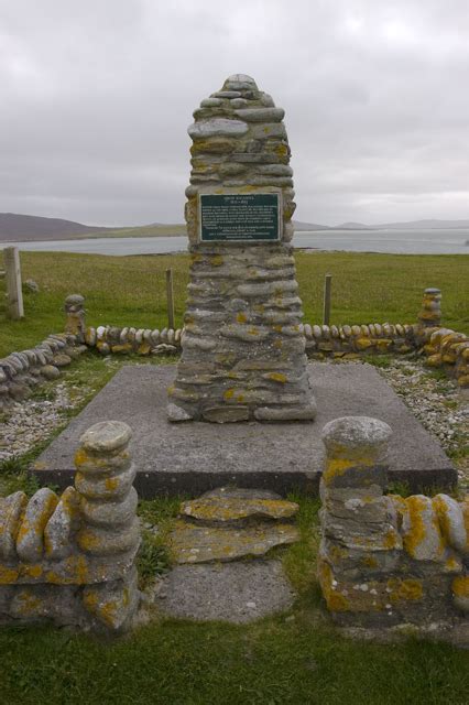 Angus Macaskill memorial © Tom Richardson :: Geograph Britain and Ireland