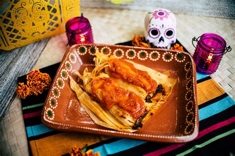 Tamales en salsa roja una receta ideal para el Día de Muertos ...