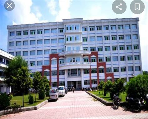 Integral University, Lucknow Genuine Reviews on Placements, Courses ...