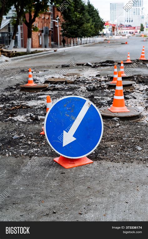 Road Sign White Arrow Image & Photo (Free Trial) | Bigstock