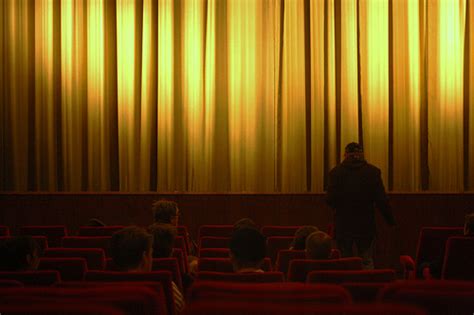 How Much Does a Movie Theater Birthday Party Cost? | HowMuchIsIt.org