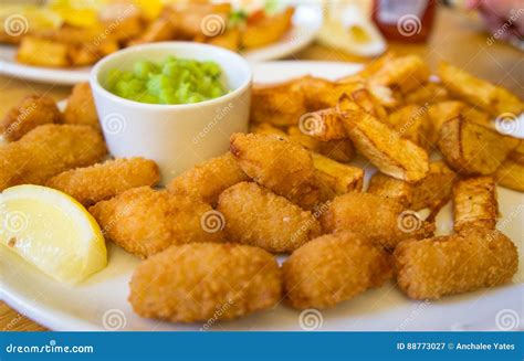 Fresh scampi and chips stock image. Image of meal, chips - 88773027