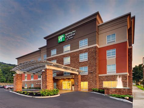 Ithaca Hotel | Holiday Inn Express & Suites Ithaca