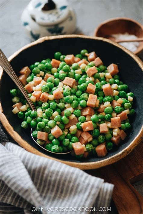 Green Peas Stir Fry - Omnivore's Cookbook