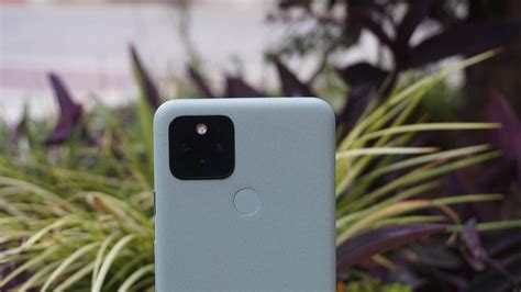 Google Pixel 5 - Review 2021 - PCMag Australia